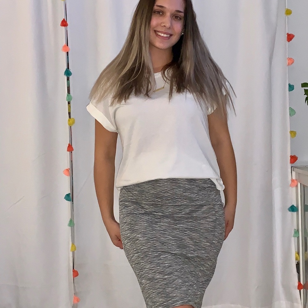 ⭐️Lula Roe smocked Cassie skirt